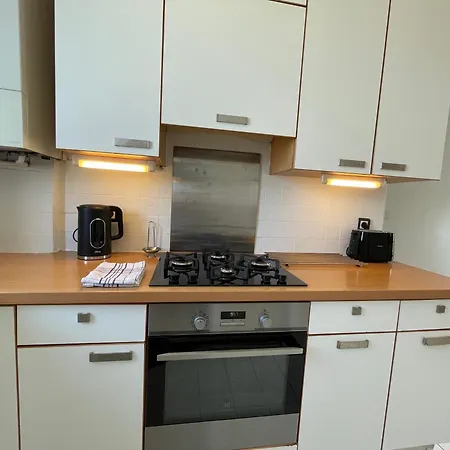 Apartamento Nid D Aigle, 2 Stations From Paris, Charming Floor Bright, Fully Equipped, Washing Machine High Speed Fibre Wifi *