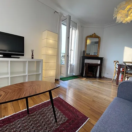 Nid D Aigle, 2 Stations From Paris, Charming Floor Bright, Fully Equipped, Washing Machine High Speed Fibre Wifi Apartament *